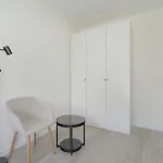 Apartmán Family In With 2 Parking Spaces, 3 Bedrooms And Balcony By Renters